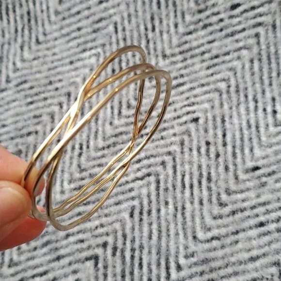 😸Free Add-on With Bundle - Bracelet - Picture 3 of 4